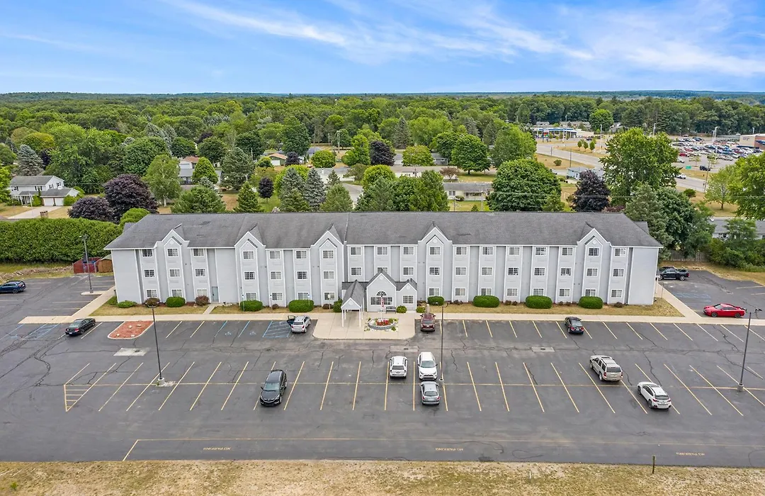 Microtel Inn And Suites Manistee-1